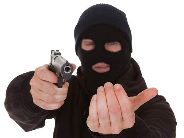 На заместителя директора ГП «Красноармейскуголь» совершено вооруженное нападение