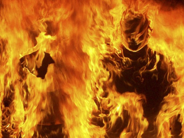 Житель Димитрова сгорел в собственной квартире