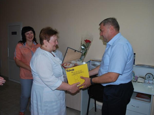 Сергей Сажко поздравил медиков в канун профессионального праздника