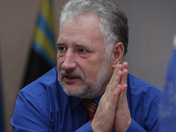 Жебривский пригрозил Ахметову