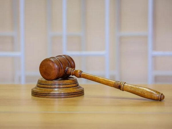 Заместителю начальника Селидовской исполнительной службы грозит 4 года тюрьмы