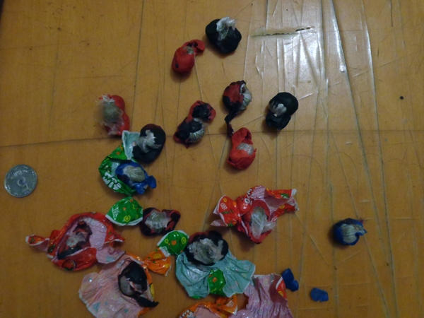 Жителю Селидово грозит 10 лет тюрьмы за посылку с «конфетами»