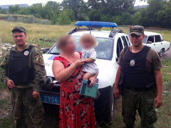 В Мирнограде полиция вернула домой 2-летнюю «путешественницу»
