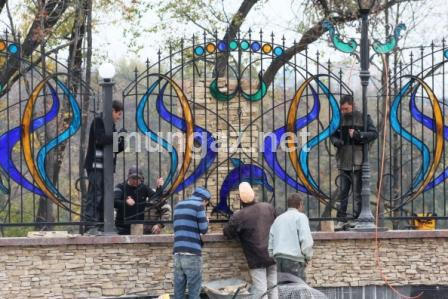 Донецкий аквапарк, построенный в стиле фильма "Аватар", будет охранять светящийся осьминог (уникальные фото)