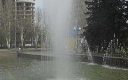 В Донецке оживили фонтаны (фото)