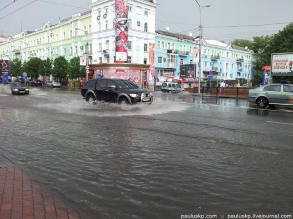 Второй потоп в Донецке (фото + видео)
