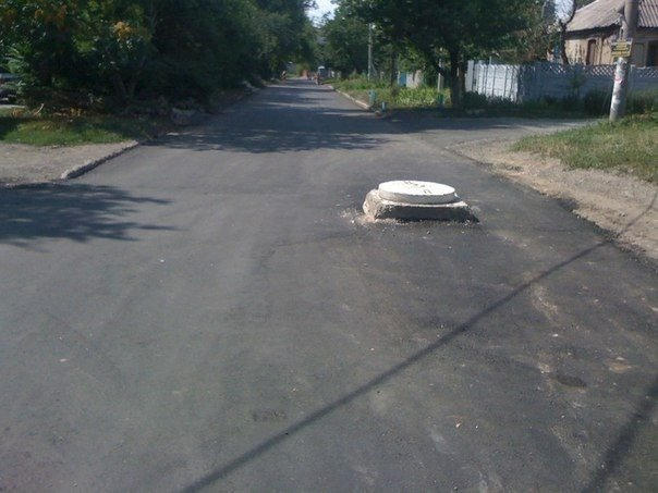 После ремонта в Донецке открылась дорога с препятствиями (фото)