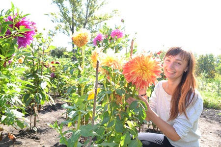 В Донецком ботаническом саду расцвели гигантские цветы (фото + видео)