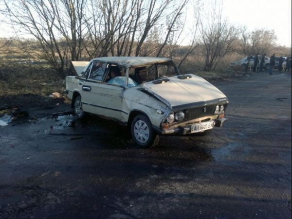 ДТП в районе Димитрово: автомобиль несколько раз перевернулся, погибла женщина (фото, видео)