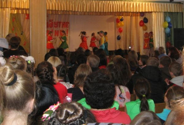 Фестиваль детского творчества в Селидово собрал талантливых детей из Горняка и Украинска (фото)