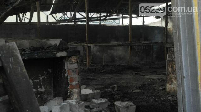 В Красноармейске горел центральный рынок (фото, видео)