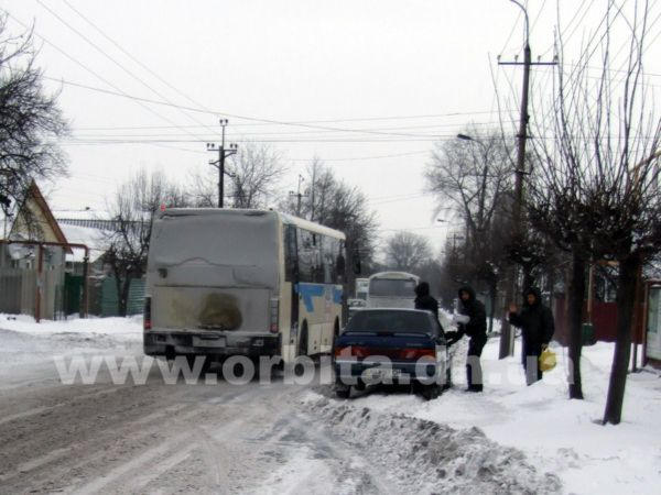 Красноармейск отчаянно борется со снегом (фото, видео)