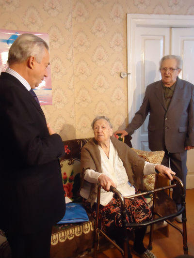 Старейшая жительница Донецка поделилась секретом своего долголетия (фото, видео)