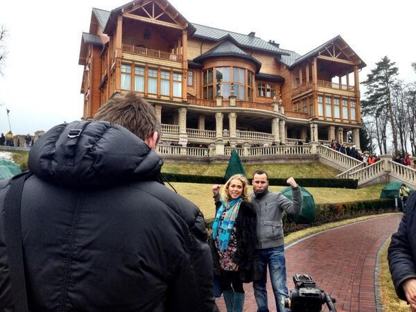 Резиденция Януковича в Межигорье шокирует своей роскошью (фото, видео)