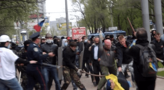 Кровавый митинг в Донецке (фото, видео)
