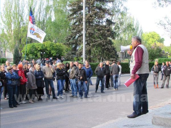 Жителям Красноармейска рассказали, как и где будет проходить референдум 11 мая (фото)