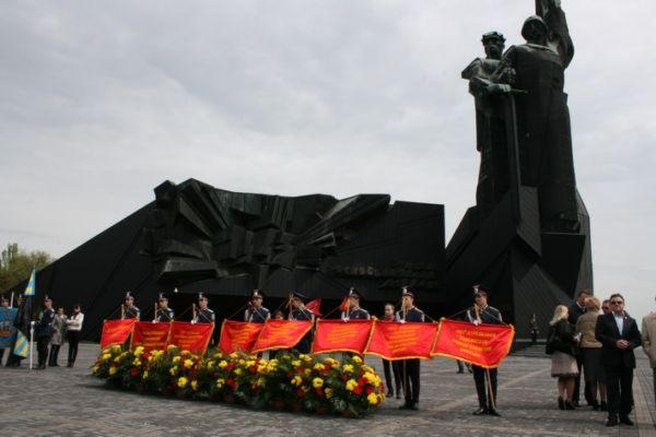 Как прошел День Победы в Донецке (фото)