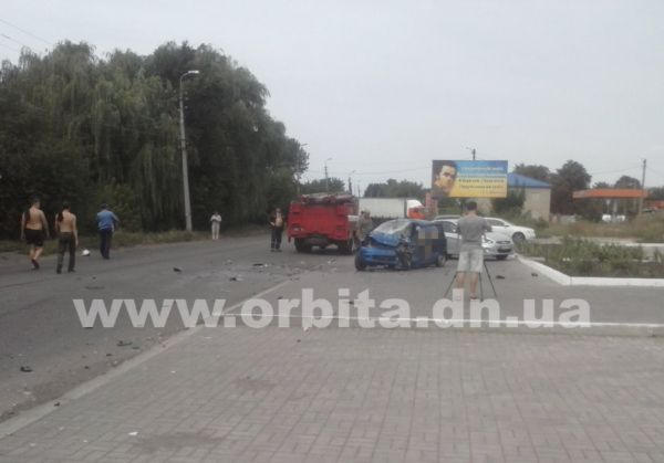 Массовое ДТП в Красноармейске с участием двух легковых автомобилей, автобуса и автомобиля ГАИ закончилось двумя смертями (фото)