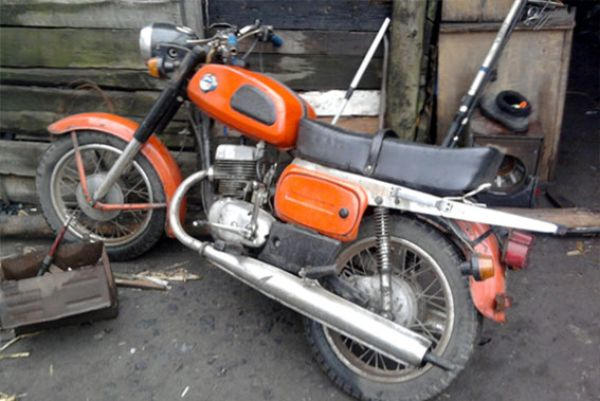 В Селидово 19-летний парень три месяца ездил на собственноручно украденном мотоцикле (фото)