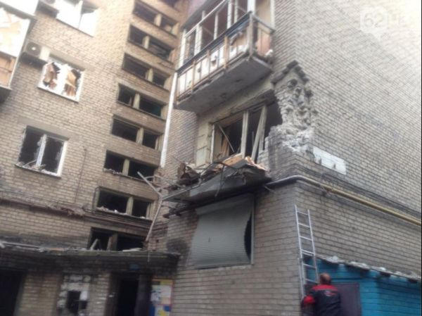 Донецкий ад: непрекращающиеся артобстрелы, новые разрушения и жертвы (фото)