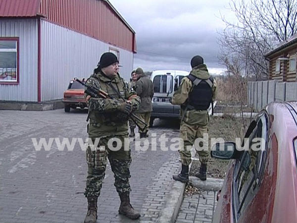 "Киборги" из донецкого аэропорта получили гуманитарную помощь в Красноармейске (фото, видео)