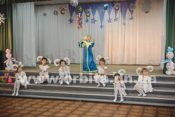 В Красноармейске детям показали настоящий рождественский вертеп (фото, видео)