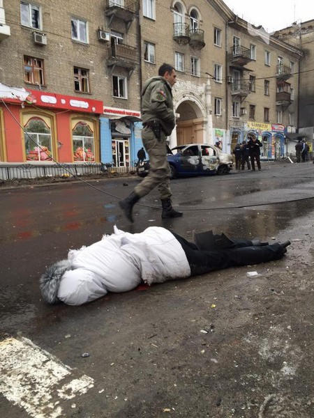 Кровавое утро в Донецке (фото, видео)