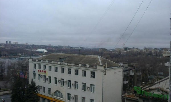 Сегодня в Донецке звучали залпы артиллерии и бушевали пожары: есть погибшие