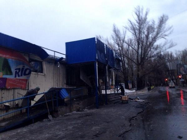 1 февраля: в Донецке новые разрушения и жертвы