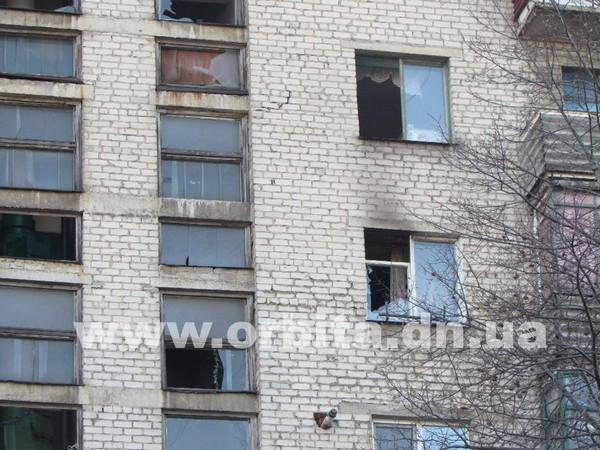 В центре Красноармейска горела многоэтажка (фото, видео)
