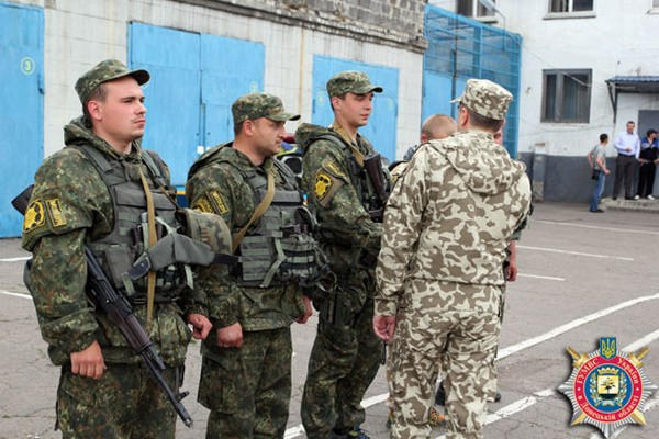 Милиционеры Красноармейска вернулись без потерь из зоны боевых действий (фото, видео)