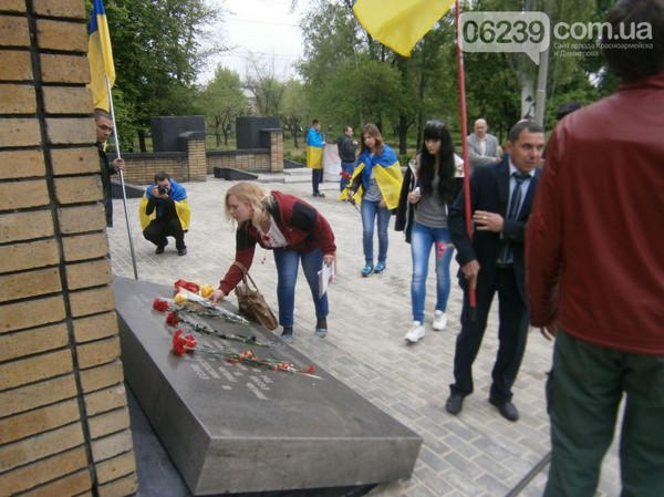 В Димитрове почтили память погибших во Второй мировой войне (фото, видео)