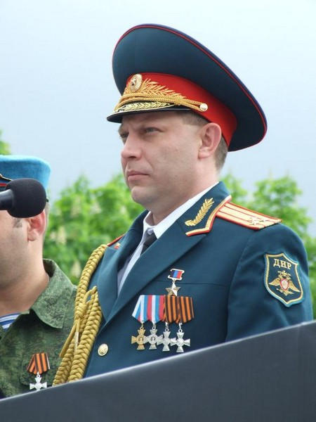 Военный парад боевиков ДНР в Донецке (фото, видео)