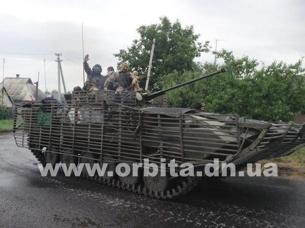 Украинские военные заняли позиции на границе Красноармейского и Марьинского районов