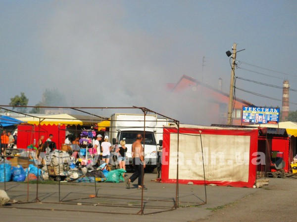В Красноармейске горел центральный рынок