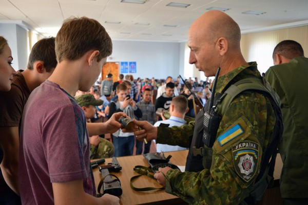 Школьники Красноармейска побывали в милиции