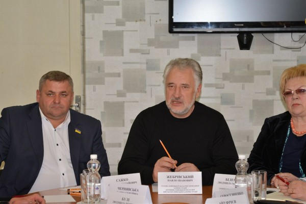 Нардеп Сергей Сажко и губернатор Донетчины Павел Жебривский встретились с предпринимателями