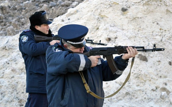 Полицию Красноармейска, Димитрова и Селидово подняли по тревоге