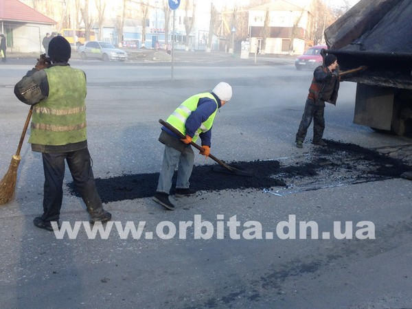 В Красноармейске проходит внеплановый ремонт дорог