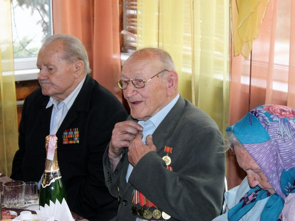 Почетный гражданин Новогродовки отметил 90-летний юбилей