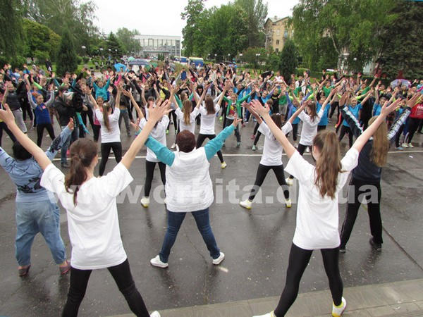 Покровск (Красноармейск) масштабно празднует День Европы