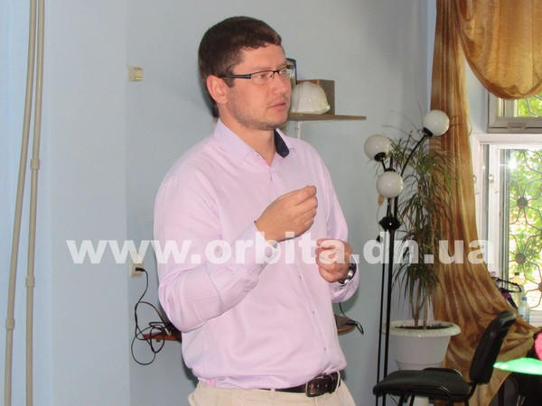 В Покровске открылась платформа культурных инициатив «Ламповая»