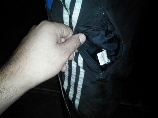 В кармане штанов 42-летнего жителя Селидово обнаружили наркотики