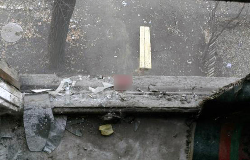 В Украинске 27-летнюю девушку выбросили из окна многоэтажки: пострадавшая скончалась в больнице