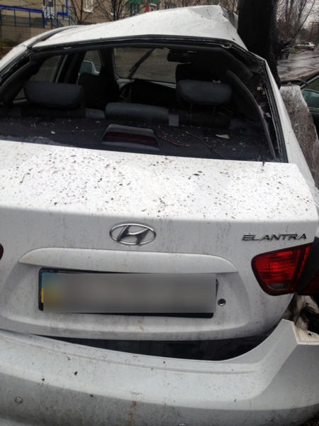 В Мирнограде автомобиль «Хюндай» врезался в дерево: пострадала женщина