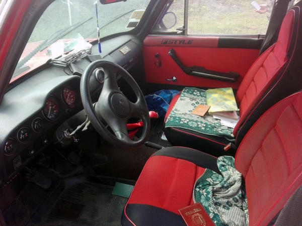 Селидовские полицейские вернули пенсионеру угнанный автомобиль