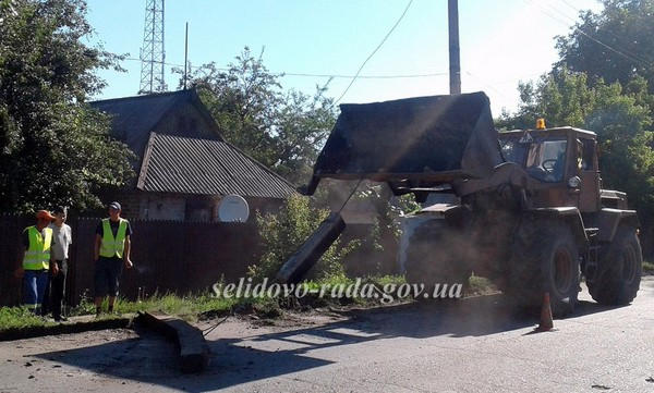 В Селидово приступили к ремонту дороги по улице Береговой
