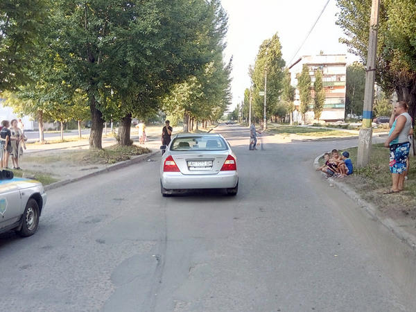 В Мирнограде автомобиль сбил 6-летнюю девочку
