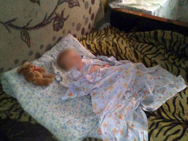 Жительница Покровска ушла из дома, оставив больного 2-месячного ребенка