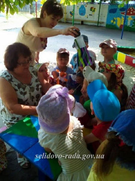 В Горняке для детей организовали чтение в формате «Open air»